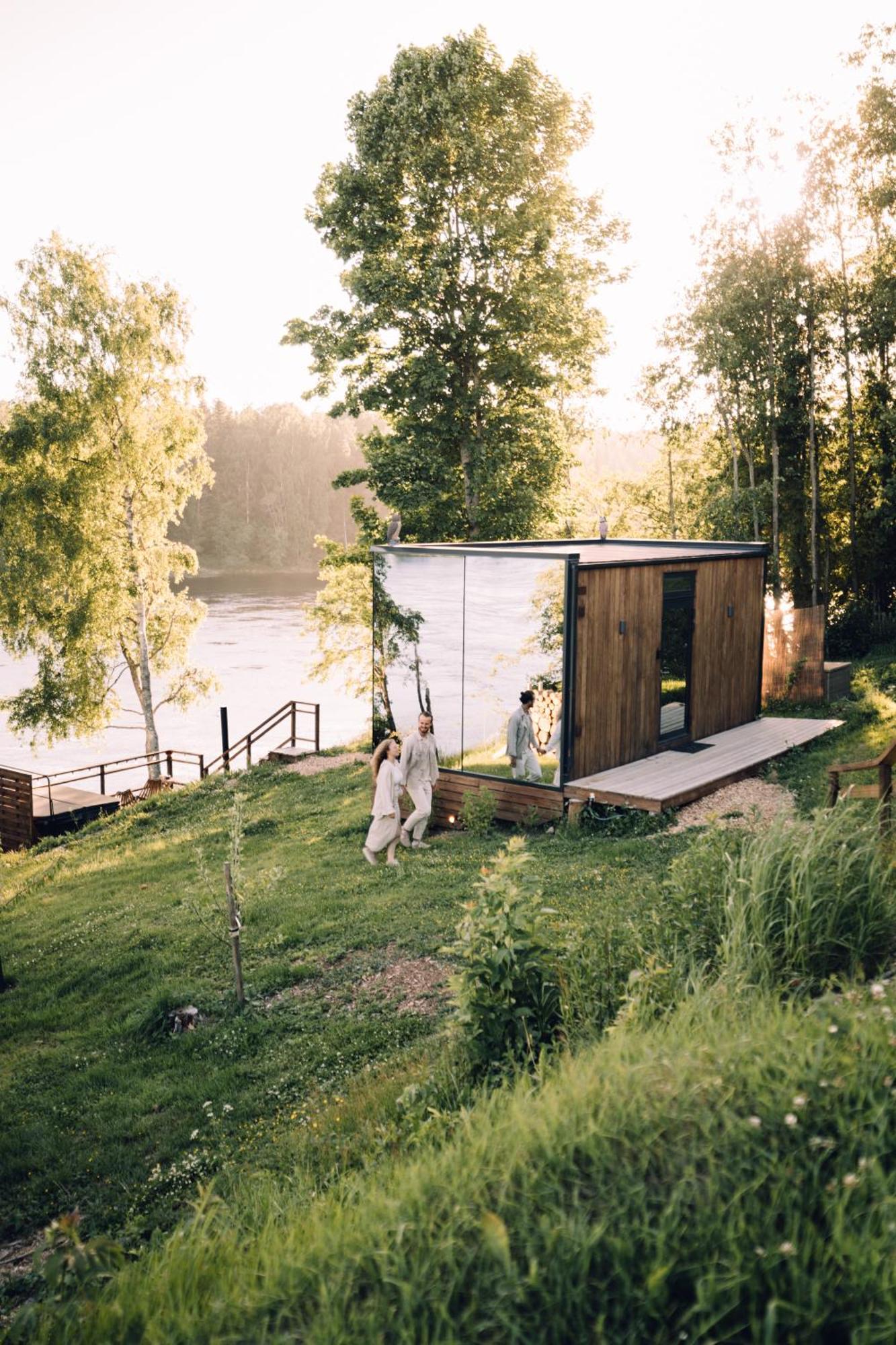 Wonderinn Riverside Årnes Exterior photo